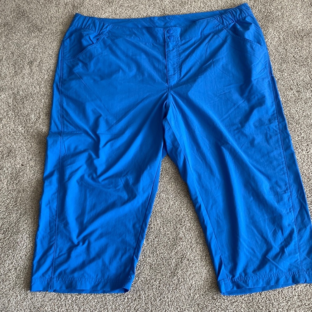 Women’s Columbia PFG Nylon blue Capri, 2X, Hiking, Fishing, outdoor Pants